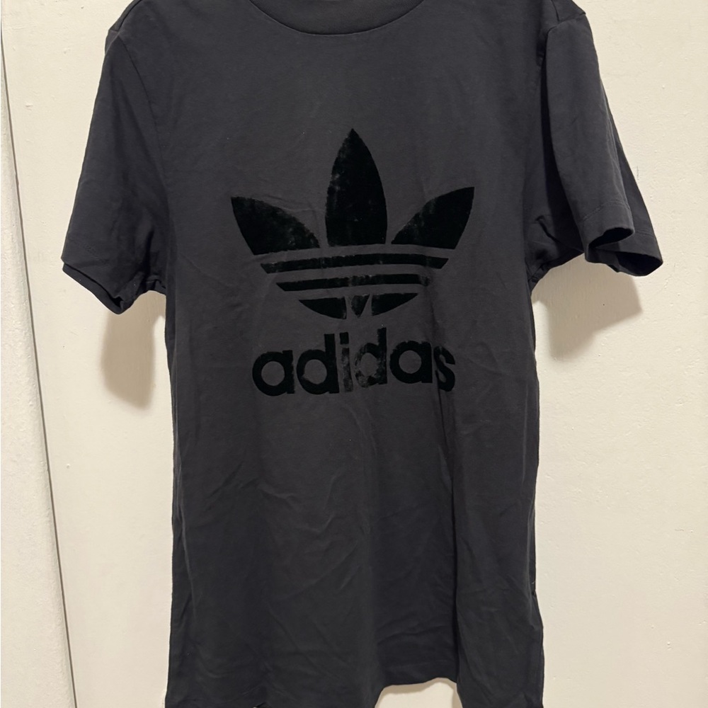 Adidas suede logo top